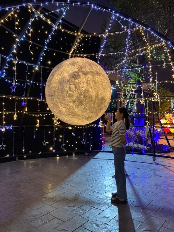 โคมไฟพระจันทร์ 120 cm